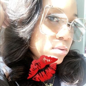 Meet your Posher, Tori